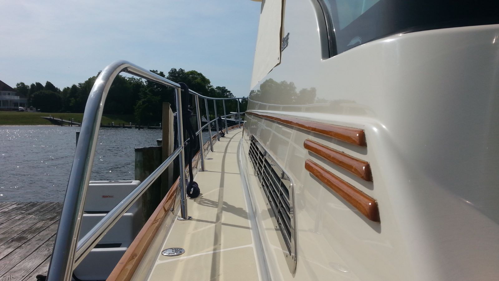 Marine Varnish Service in Maryland